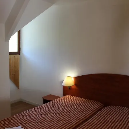 美尔特高尔夫皮克杜米迪公寓 3*