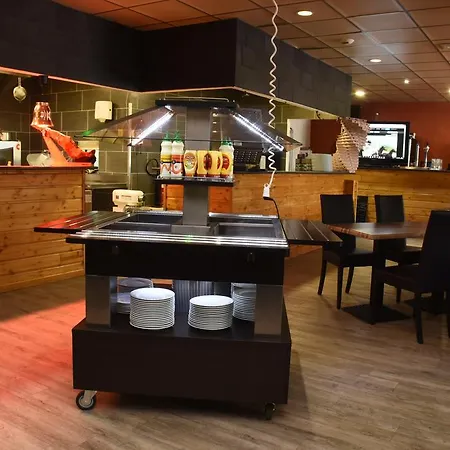 美尔特高尔夫皮克杜米迪公寓