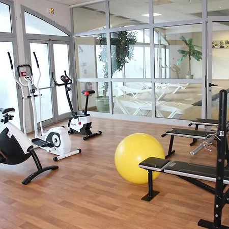 美尔特高尔夫皮克杜米迪公寓 3*