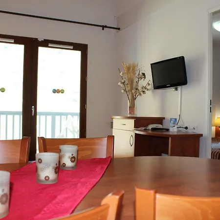 美尔特高尔夫皮克杜米迪公寓