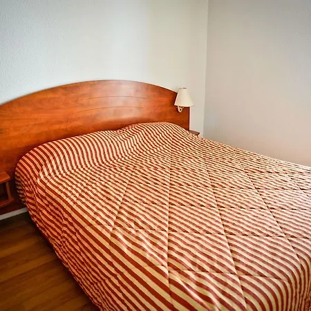 美尔特高尔夫皮克杜米迪公寓 公寓式酒店 3*